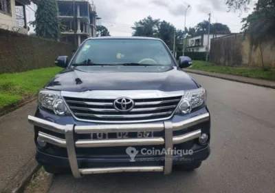 Toyota Fortuner 2014