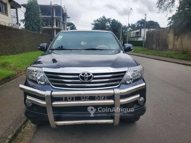 Toyota Fortuner 2014