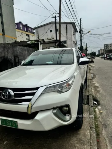 Toyota Fortuner 2020