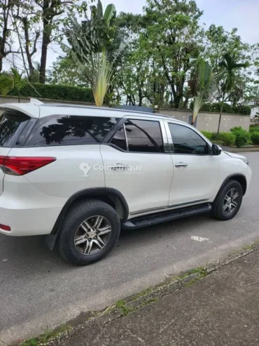 Toyota Fortuner 2022