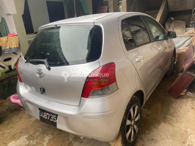 Toyota Yaris Vitz 2010