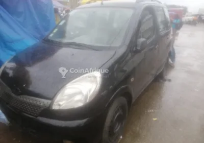 Toyota Yaris Verso 2003