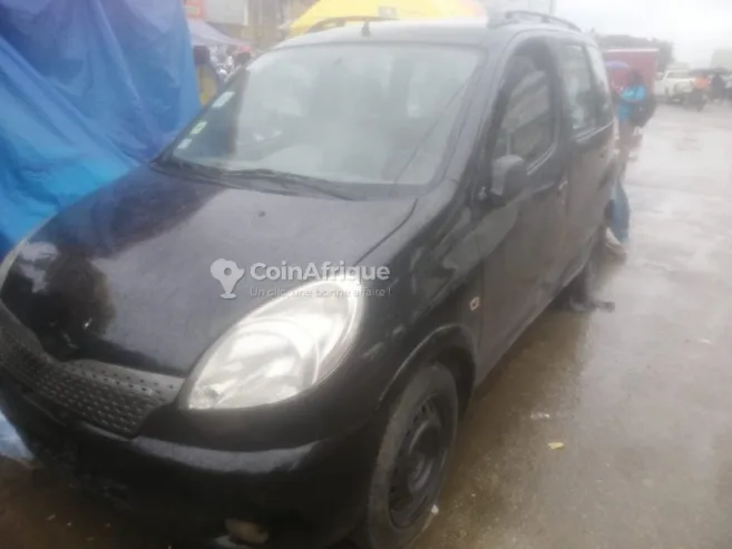 Toyota Yaris Verso  2003