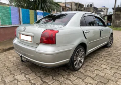 Toyota Avensis 2005