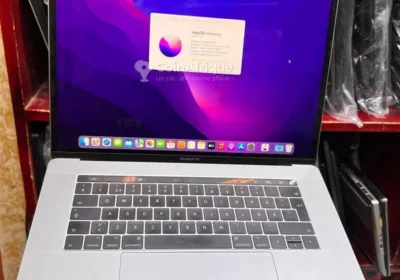 MacBook Pro 512G/16G Ram 2017