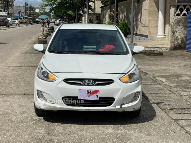 Hyundai Accent 2012