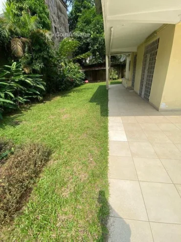 Location villas 13 pièces – Douala