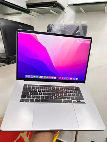 MacBook Pro 1Tera/32G Ram 2019 ultra Propre