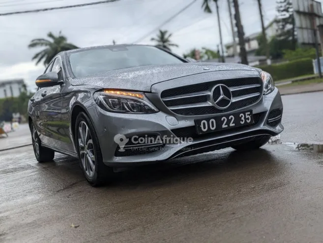 Mercedes-Benz C200  2015