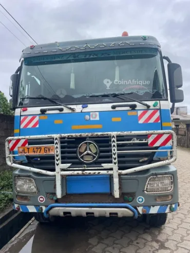 Mercedes-Benz camion 2543 2005