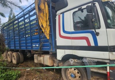 Mercedes-benz camion astros 3340 2003