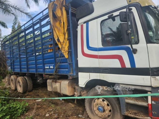 Mercedes-benz camion astros 3340 2003