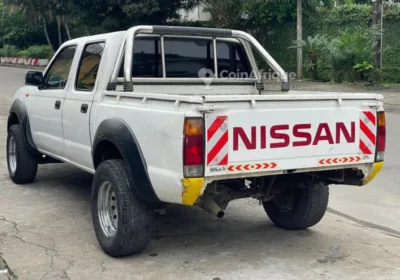 Nissan Hardbody 2010