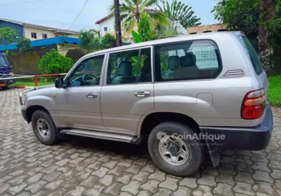 TOYOTA Land Cruiser 2005