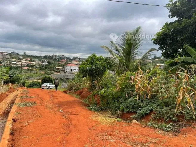 Terrain 200 m² – Lendi