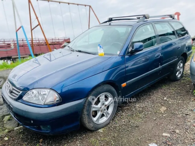 Toyota Avensis 2002