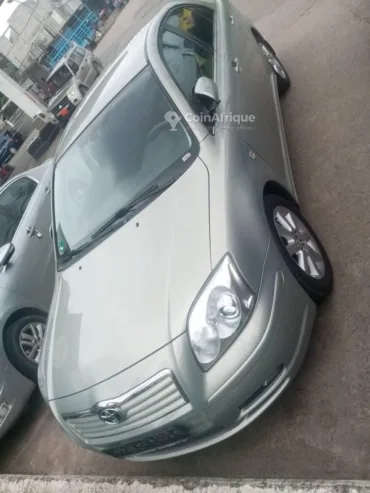 Toyota Avensis 2004