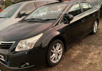 Toyota Avensis 2012