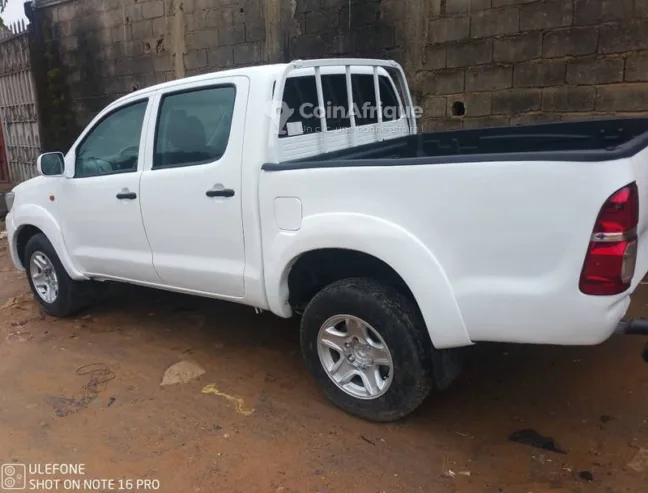 Toyota Hilux 2013