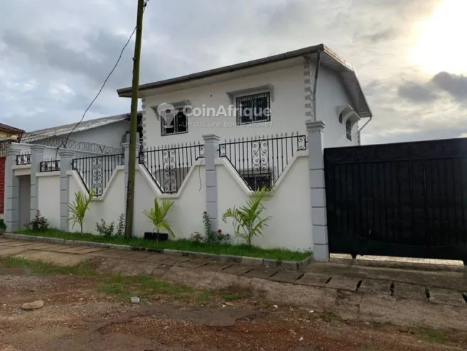 Vente villa duplex à yassa cité chirac