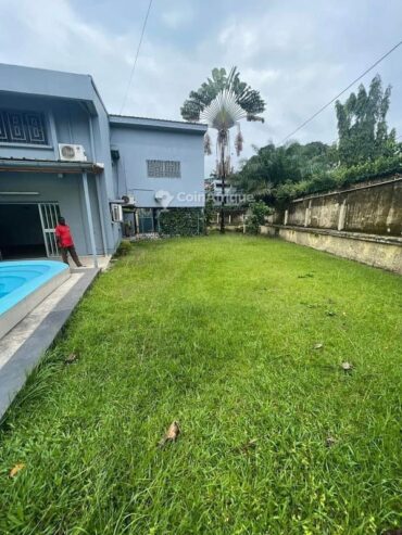 Location villas 12 pièces – Douala