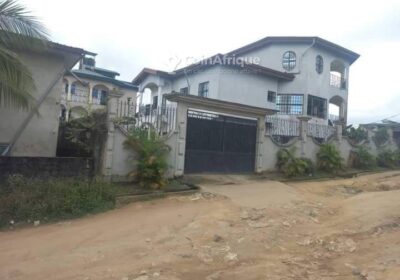 Location villa triplex 10 pièces – Yassa Ngwan bakoko