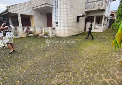 Location villas 13 pièces – Douala