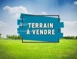 Terrain 1800m² – Commercial Avec 02 Duplex – Bepanda Camtel