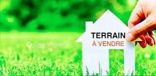 Terrain 304 m² – Apoma Stade