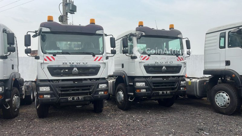 Camion Howo Sinotruk 2024