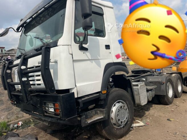 Camion howo sinotruk 10 roues 2016