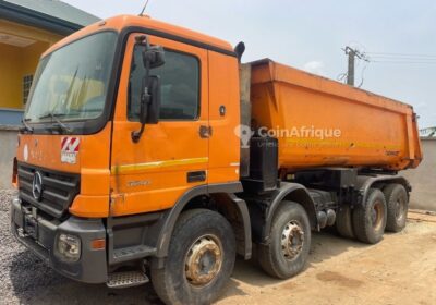 Mercedes-Benz actros benne 3241