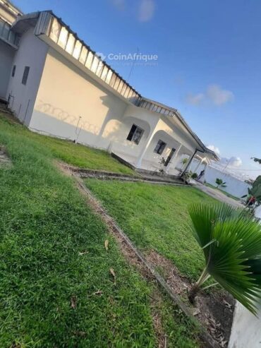 Location villa  4 pieces – Bonapriso