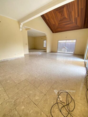 Location villa duplex 5 pieces –  Bonamoussadi