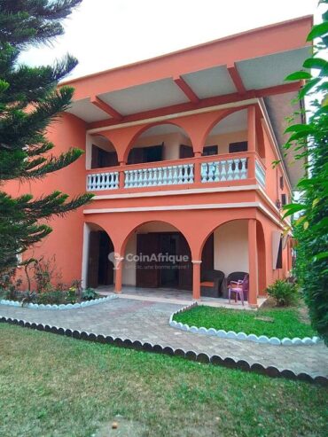 Vente villa 11 pièces – Douala