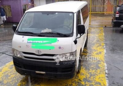 Toyota Hiace 2010