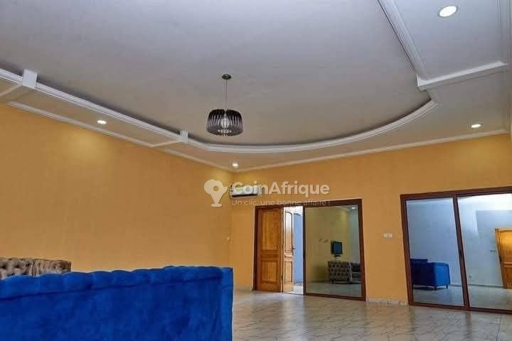 Location villa 4 pièces – Bonapriso