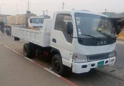 Camion Benne 2008
