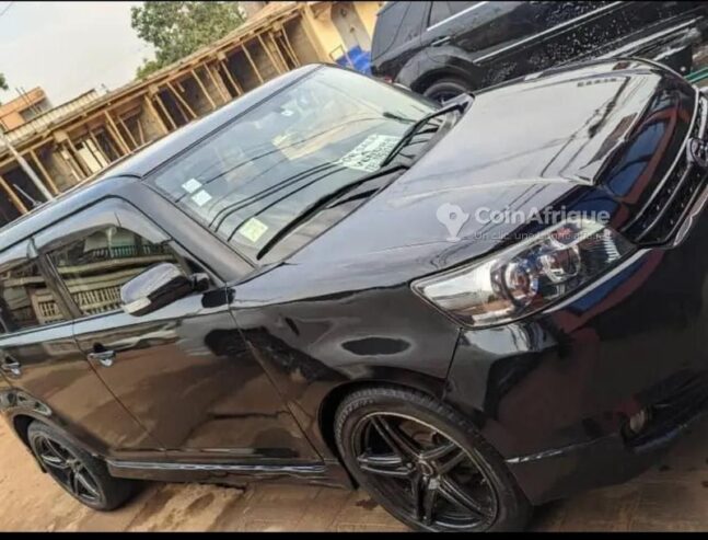 Location Toyota Rumion 4×4