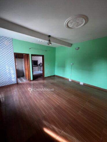 Location chambre – Nyalla Nkolbon