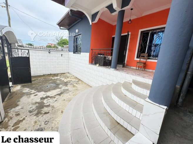 Location villa 4 pièces  – Yassa
