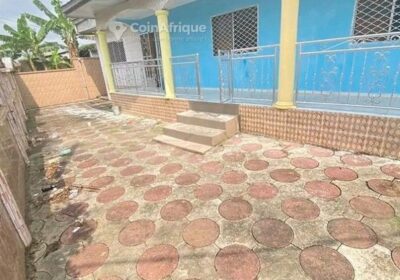 Location villa 5 pièces – Yassa