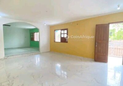 Location villa 5 pièces – Yassa yatika