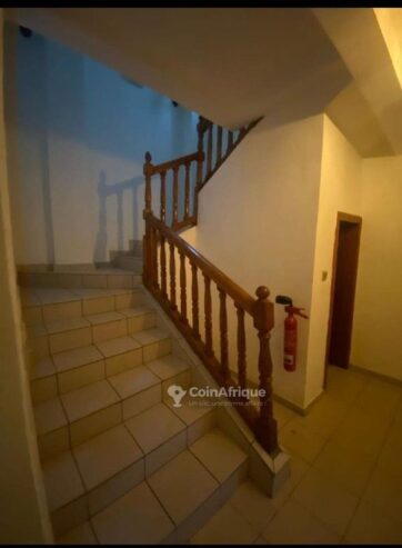 Location villa duplex 5 pièces  – Bonapriso
