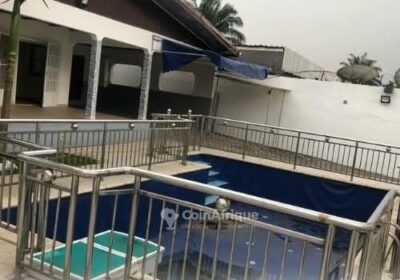 Location villa duplex – Bonapriso