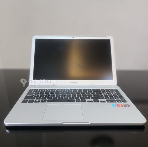 PC Laptop Samsung Ryzen 5