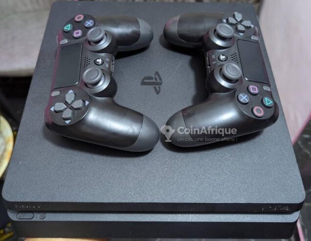 Playstation 4 Slim