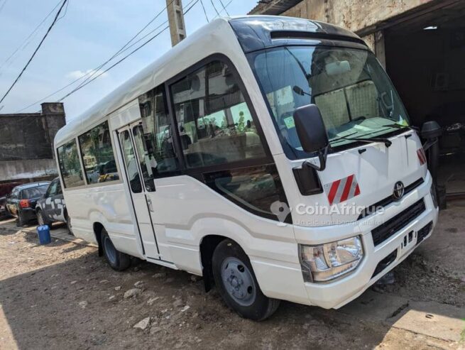 Toyota Coaster 2018