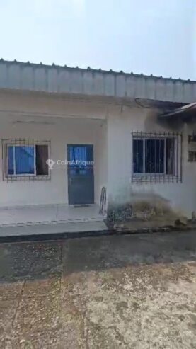 Vente villa 4 pièces – Cité Des Palmiers