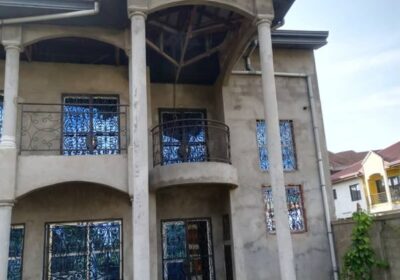 Vente villa duplex 8 pièces – Bonamoussadi